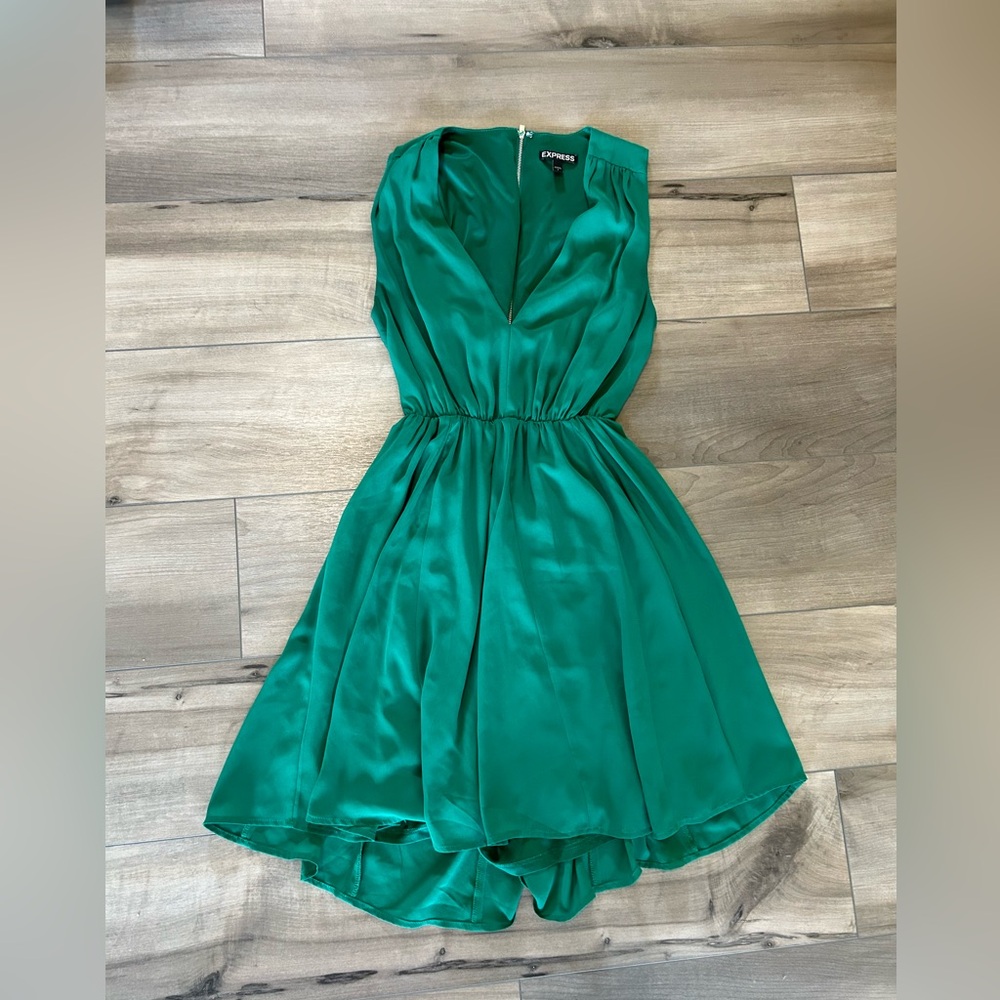 Express women’s dress  fit and flare size 4 green